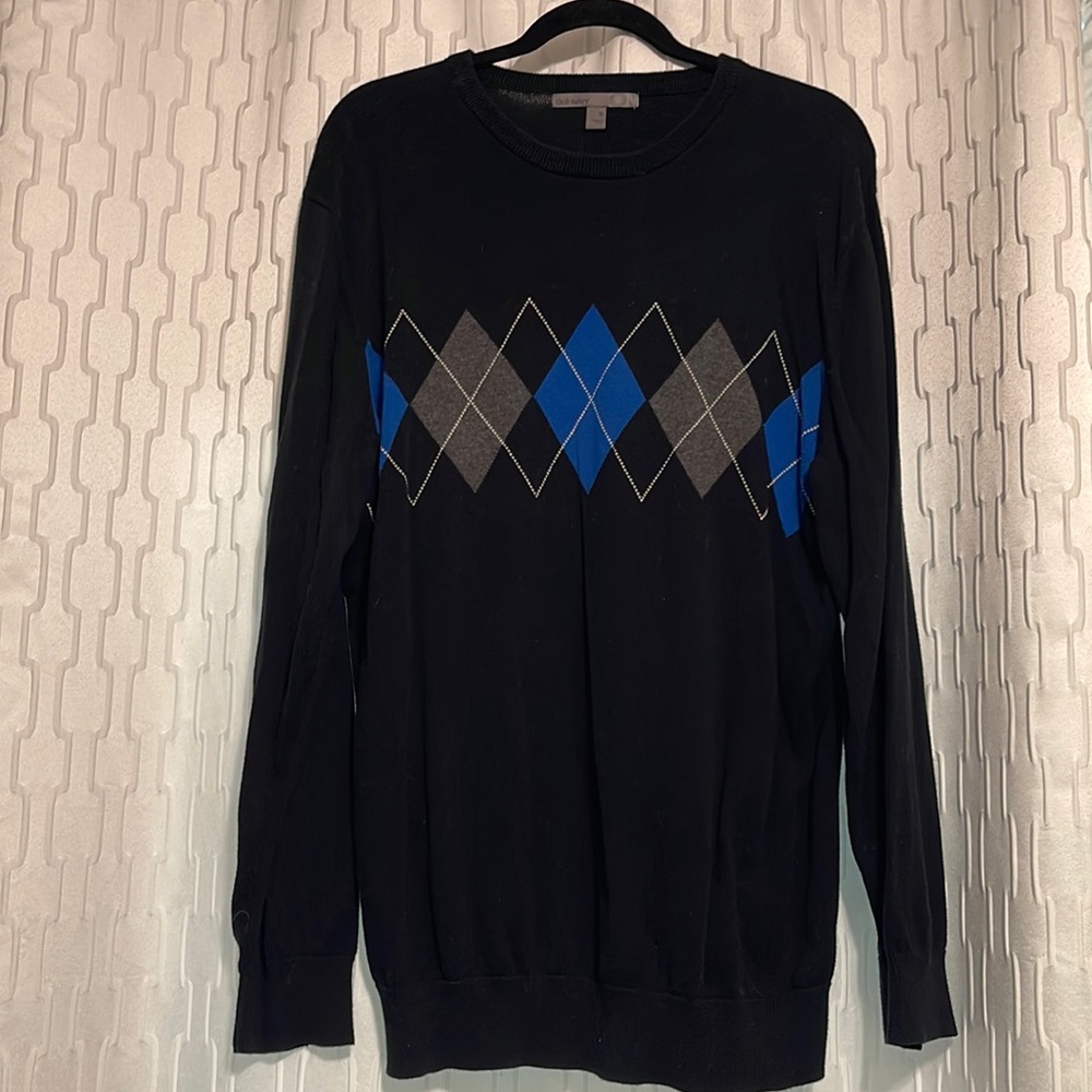 Black diamond pattern sweater